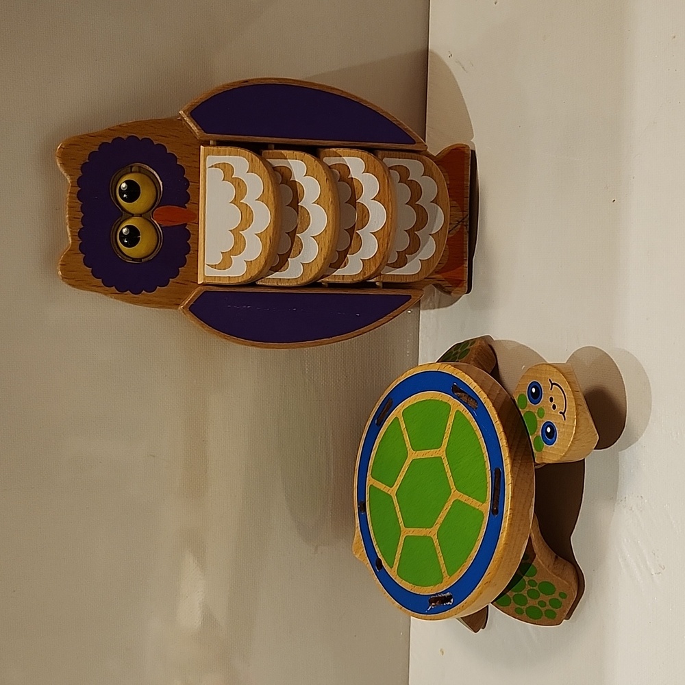 Melissa and doug flapping owl and Tuttle wooden toy